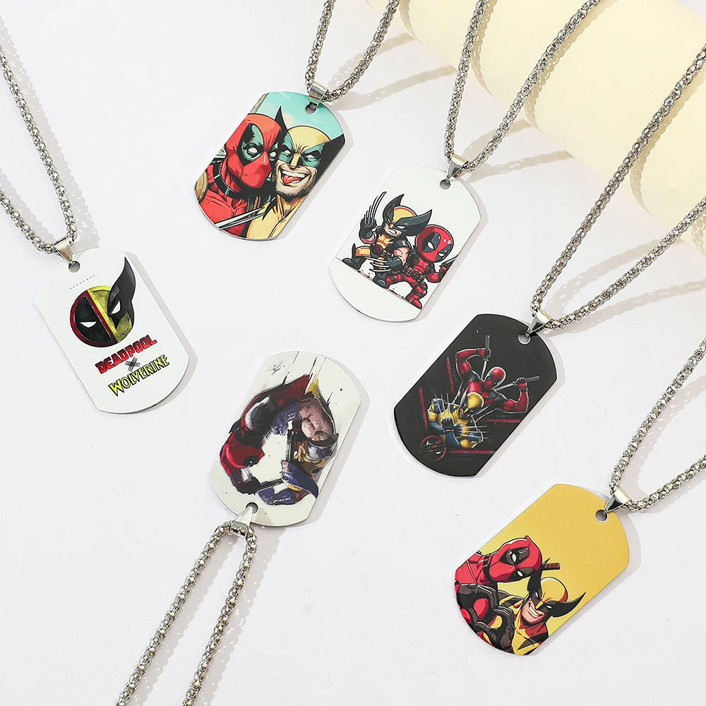 Collier Plaque Militaire Deadpool & Wolverine - Duo Portrait Katanas