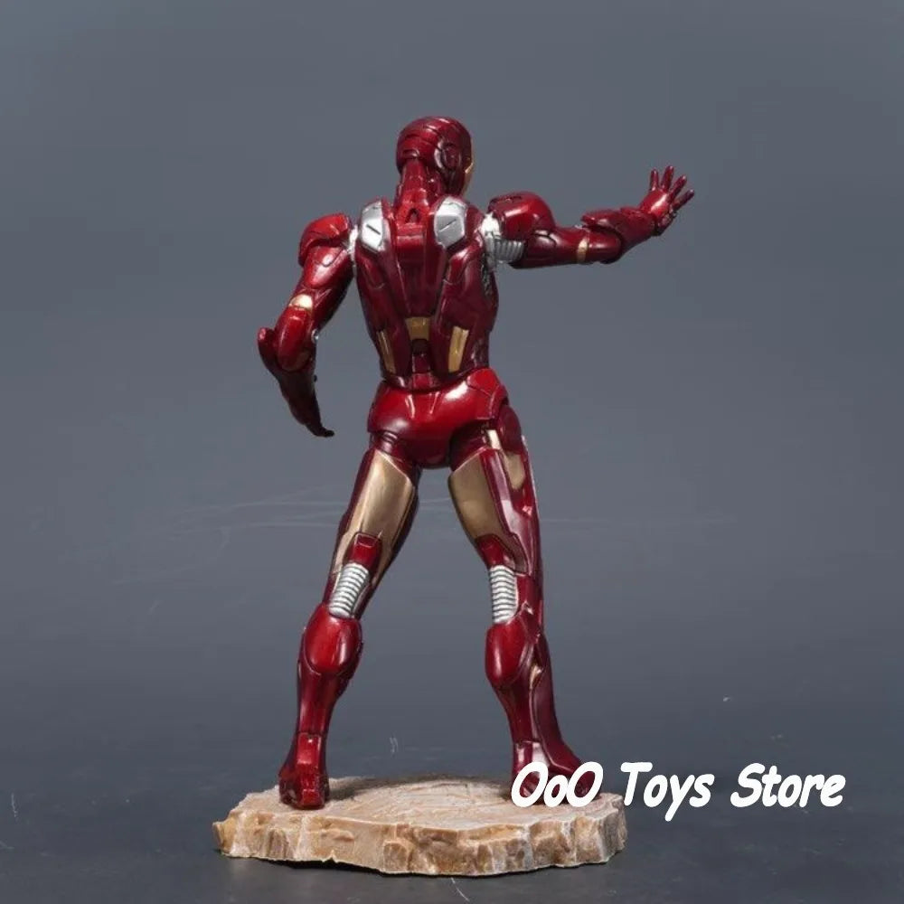 Statue Avengers Iron Man - Édition Deluxe PVC 23cm