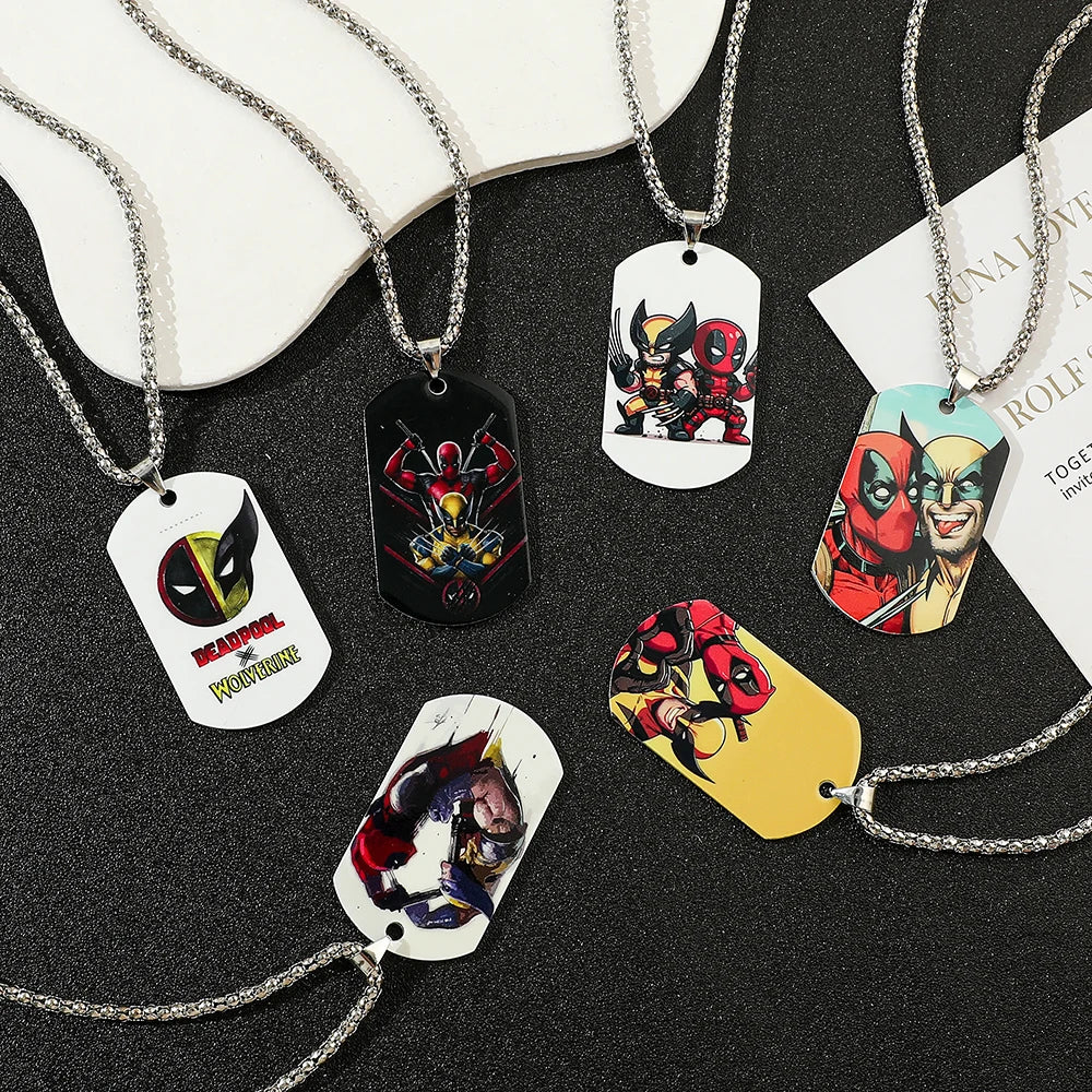 Collier Plaque Militaire Deadpool & Wolverine - Duo Portrait Katanas
