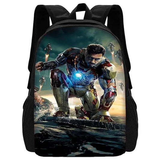 Mochila Avengers Iron Man - Mark 42 Agachado