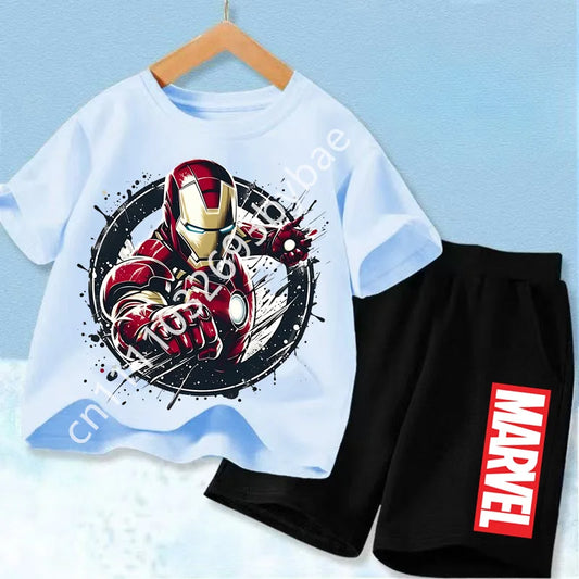 Camiseta para niños Los Vengadores Iron Man - Conjunto azul glaciar con pantalón corto negro