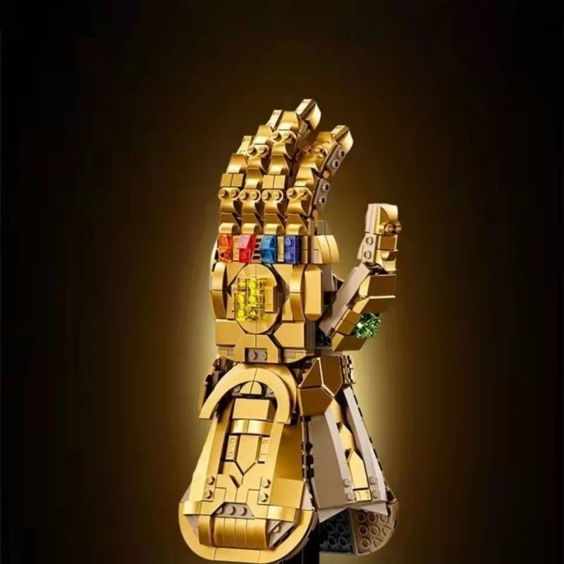 Figurine Briques Avengers Nano Gauntlet - Édition Or 675 Pièces